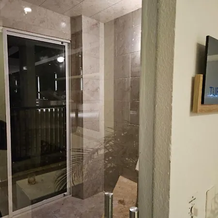 Apartamento Con Jacuzzi Privado, Vista Al Mar, Sector Exclusivo * Cartagena