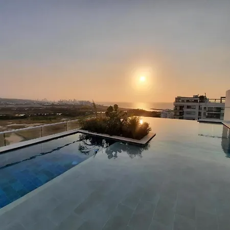 Apartamento Apartamento Con Jacuzzi Privado, Vista Al Mar, Sector Exclusivo *