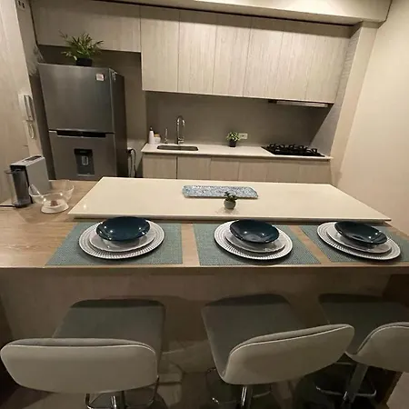 Apartamento Con Jacuzzi Privado, Vista Al Mar, Sector Exclusivo