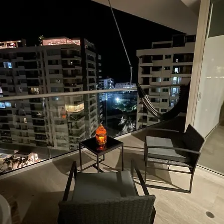 Apartamento Con Jacuzzi Privado, Vista Al Mar, Sector Exclusivo Cartagena