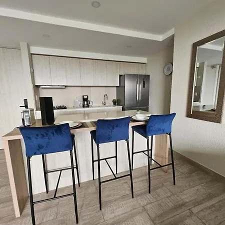 Apartamento Con Jacuzzi Privado, Vista Al Mar, Sector Exclusivo * Cartagena